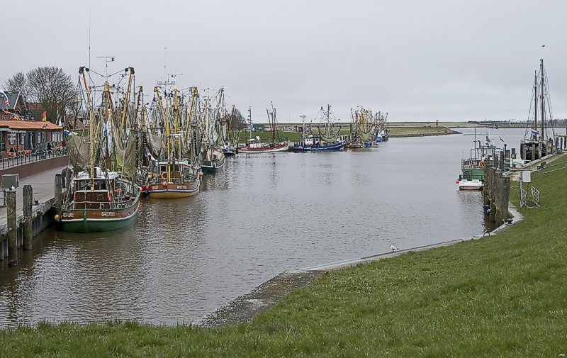 Schiff D35_5980 als Smart-Objekt-1 Kopie.jpg - Der kleine Hafen von Greetsiel